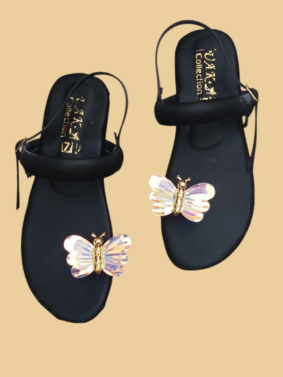 Stylish Women's Fancy Fabric Kolhapuri Chappal - 1 Pcs in Black